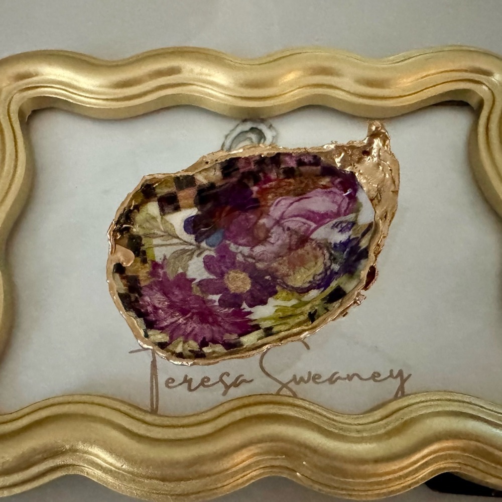 Oyster Shell White Flower Market Decoupage Ring Dish - Picture 4 of 6